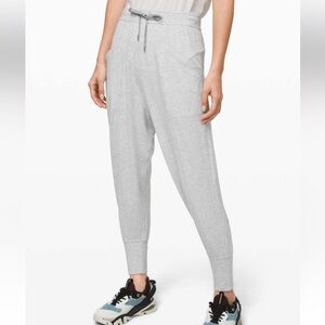 Lululemon Still Chill Jogger Pant size 6